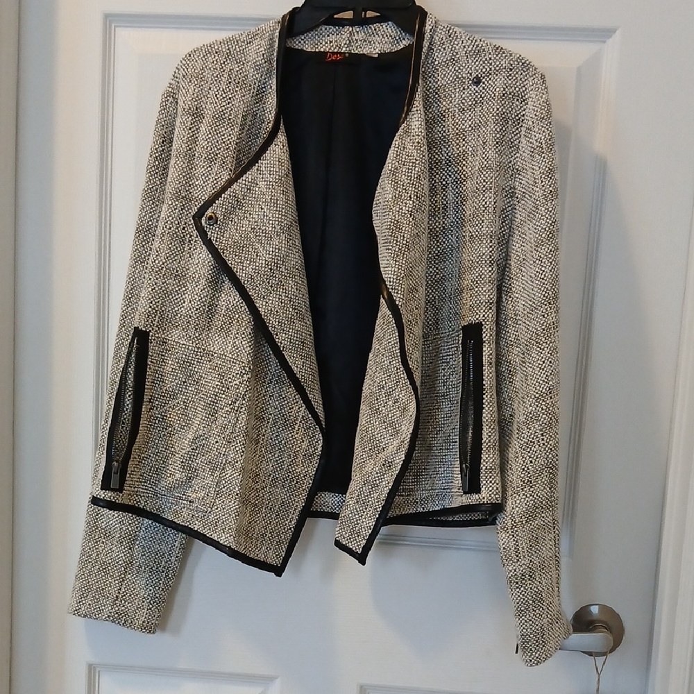 Dex Women's Black and White Textured Blazer NWT